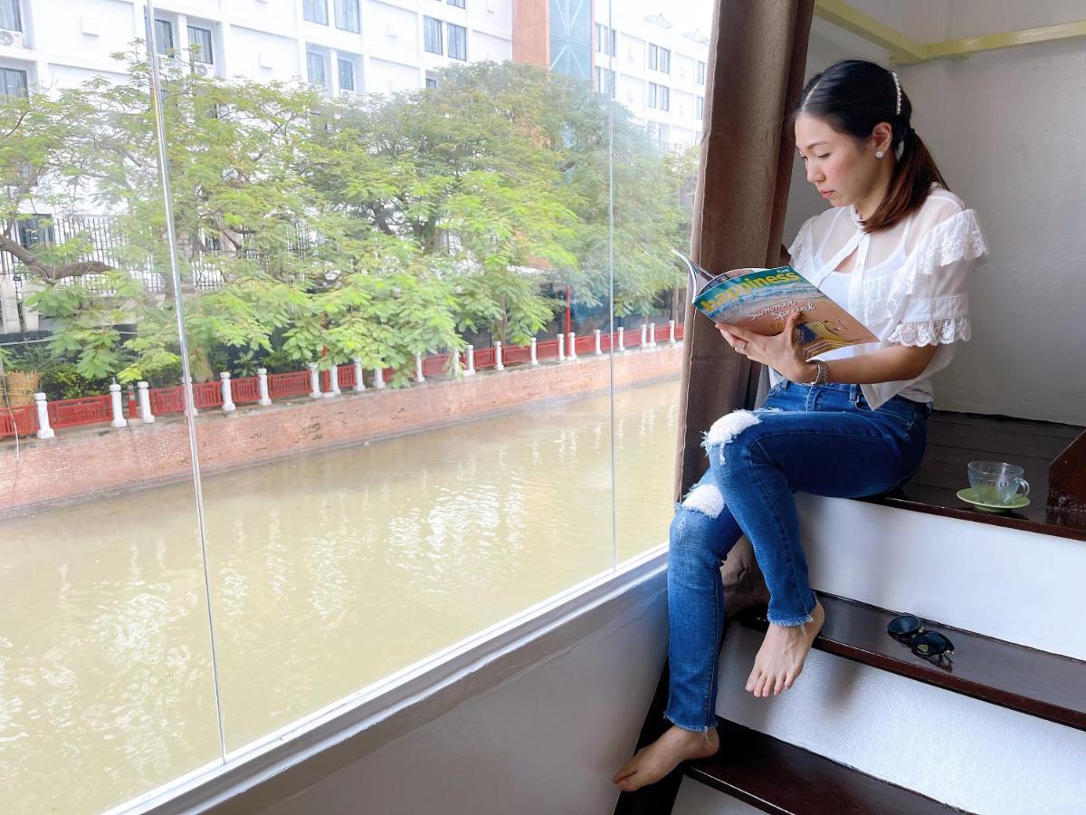 Lively And Cozy Canal House ,Entire House Bangkok Eksteriør bilde